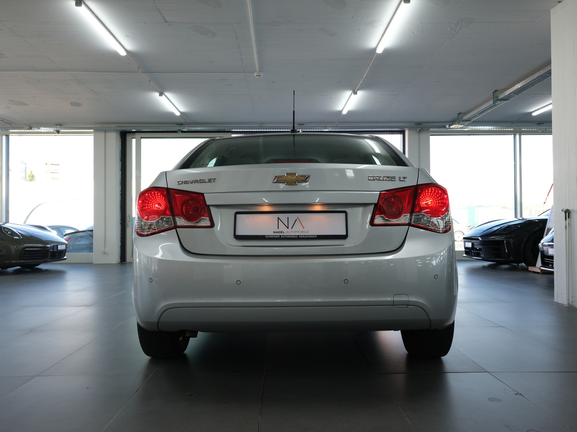 CHEVROLET Cruze 1.8 100 Edition-image-4