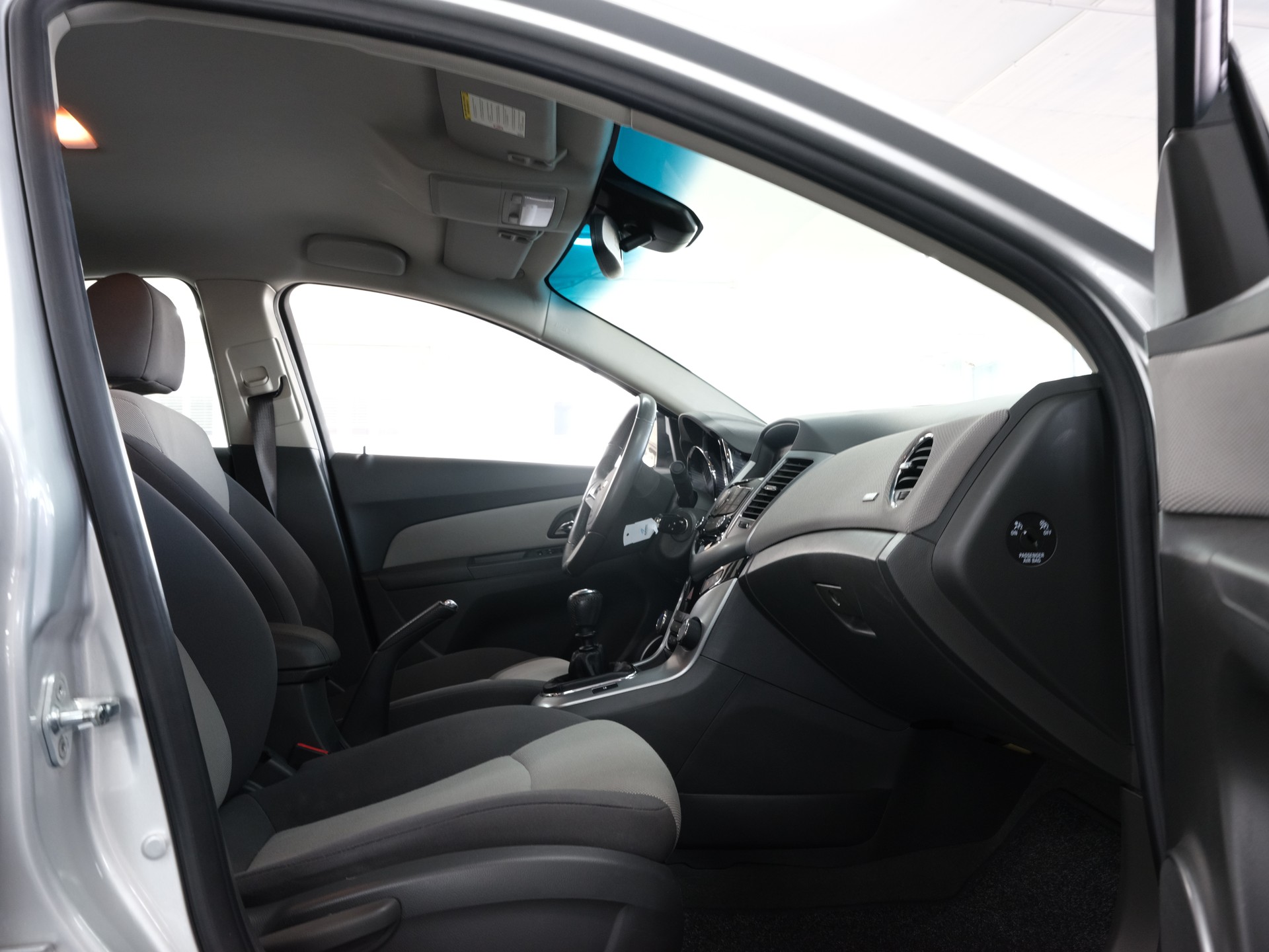 CHEVROLET Cruze 1.8 100 Edition-image-22