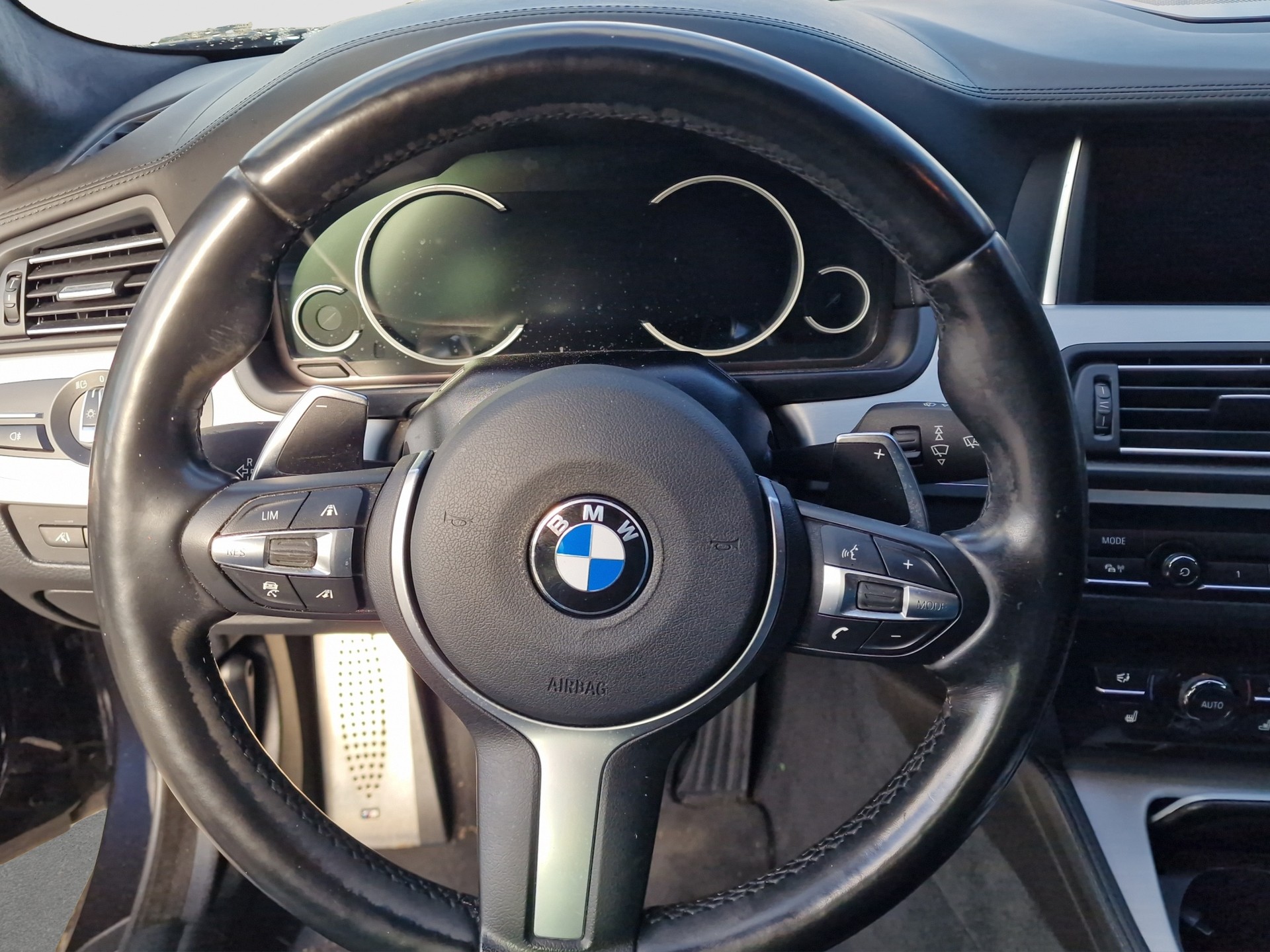 BMW M550d Touring xDrive Steptronic-image-7