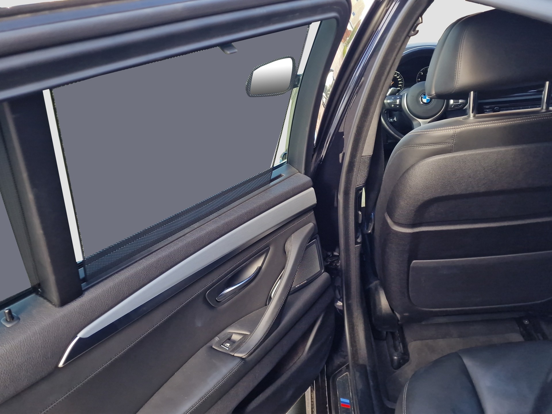 BMW M550d Touring xDrive Steptronic-image-10