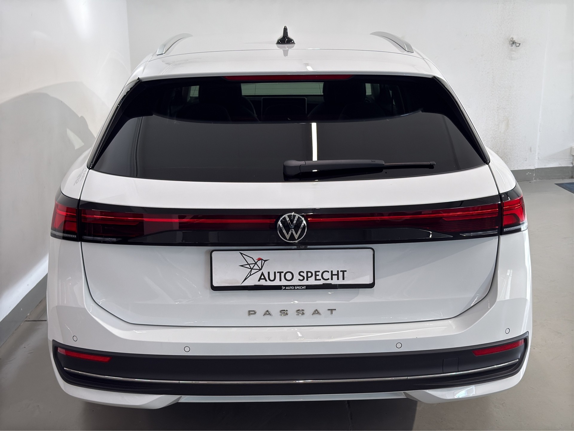 VW Passat Variant 2.0 TDI evo Business DSG-image-5