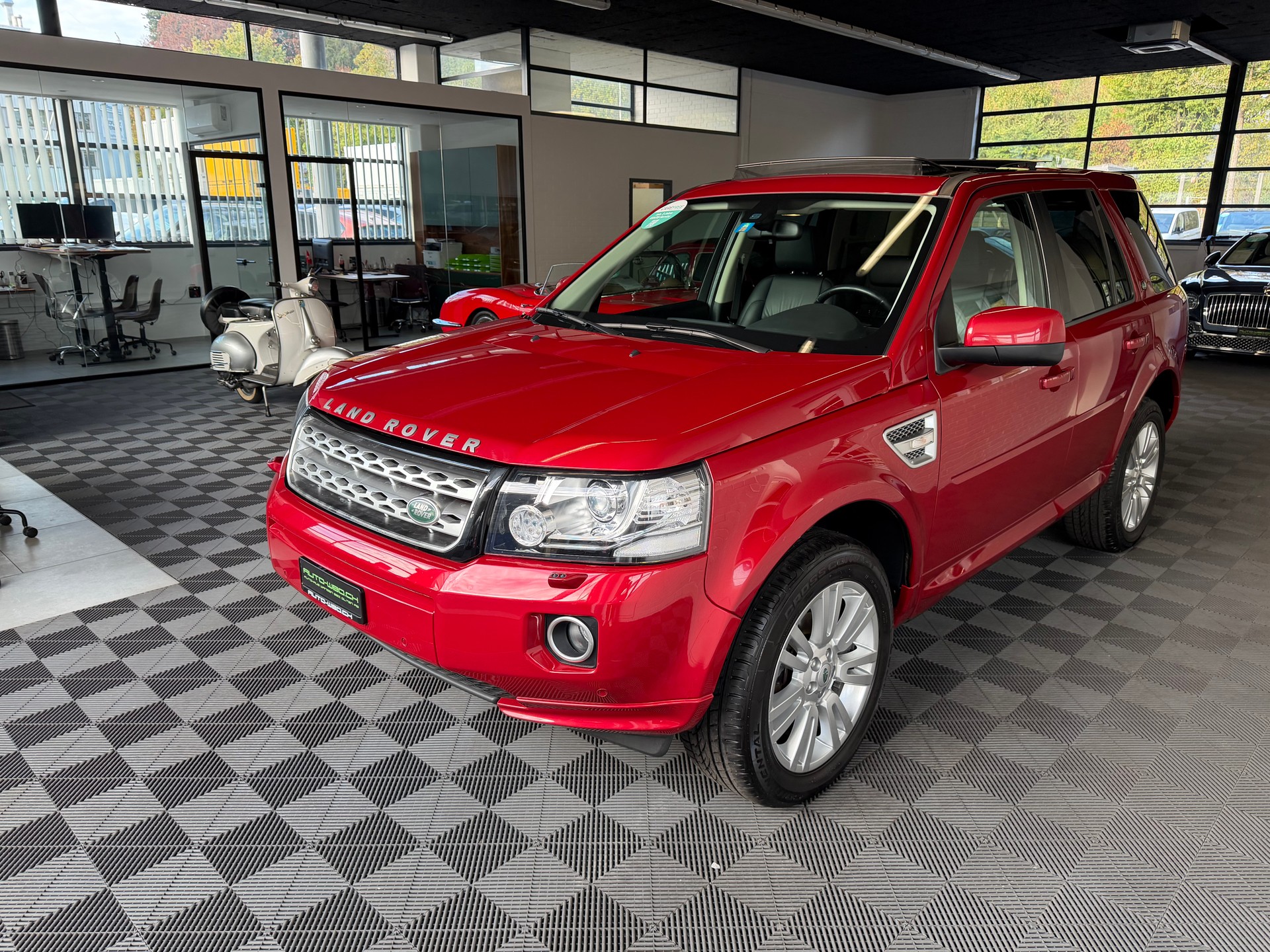 LAND ROVER Freelander 2.2 SD4 Dynamic Automatic-image-5
