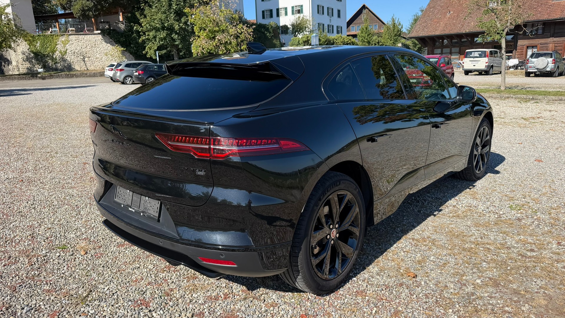 JAGUAR EV400 Black Edition AWD (aktuellste Version mit max. 100kW Ladegeschwindigkeit)-image-9