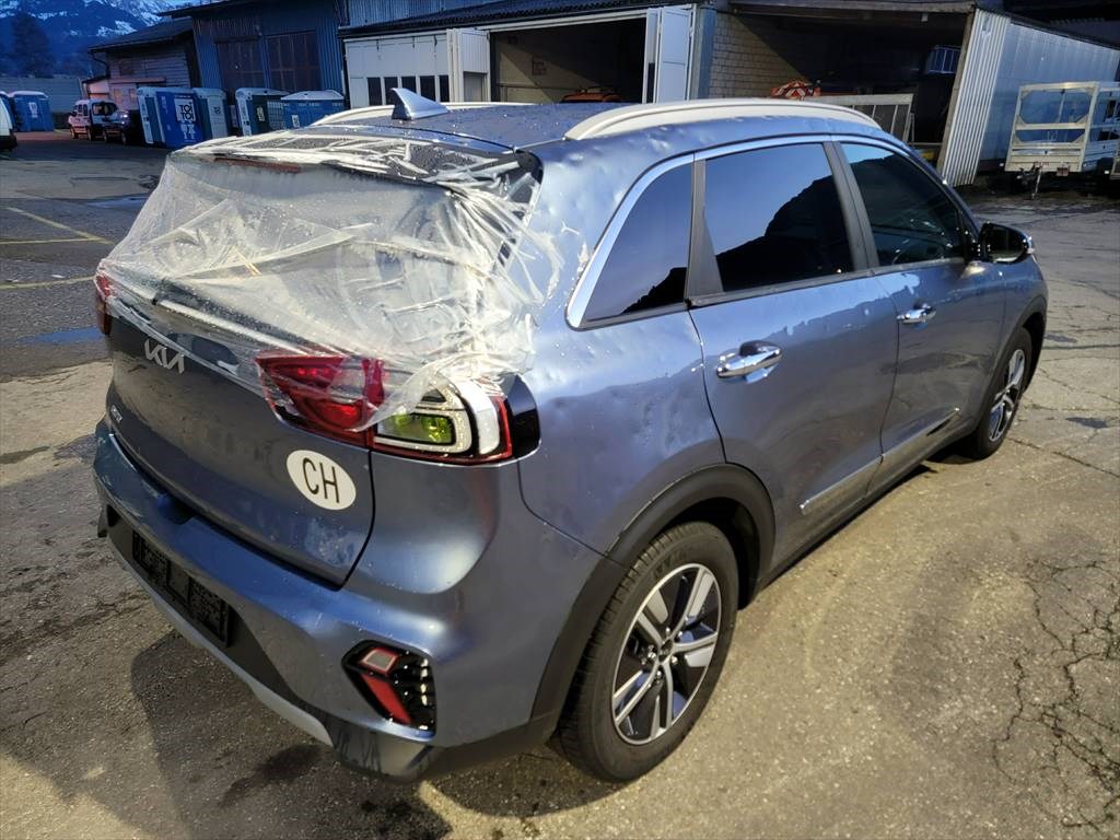 KIA Niro 1.6GDi Plug-in Hybrid Power DCT-image-4