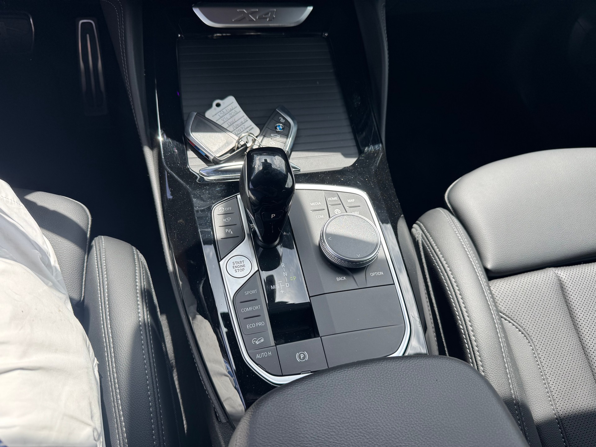 BMW X4 xDrive 48V 20d M Sport Steptronic-image-21