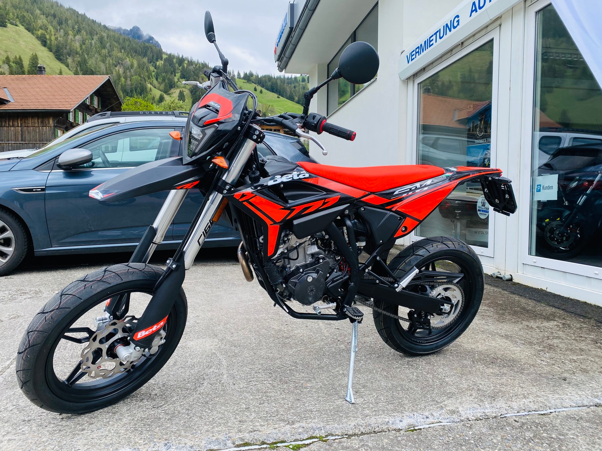 BETA 125 4T Motard-image-0
