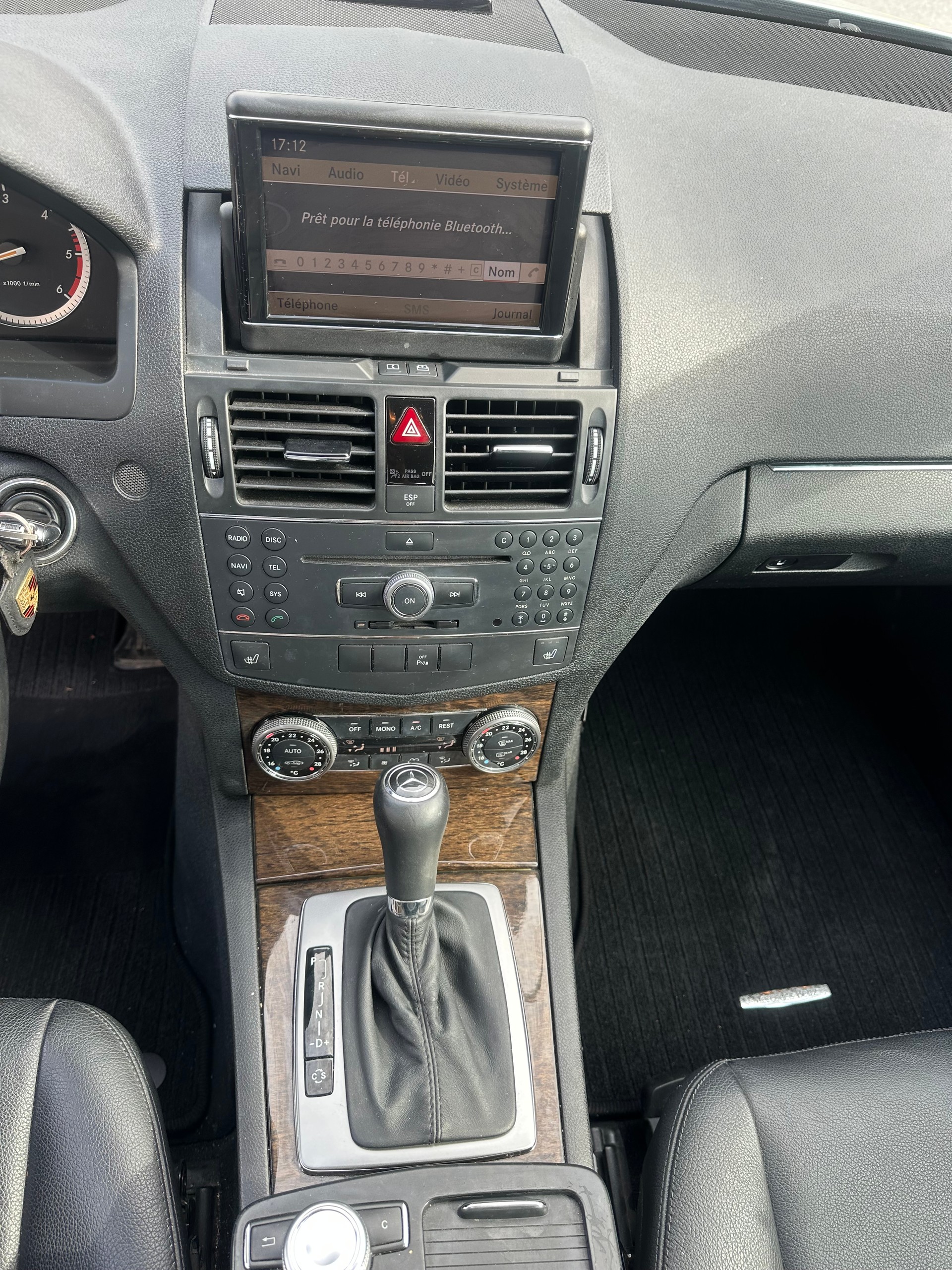 MERCEDES-BENZ C320 CDI-image-12