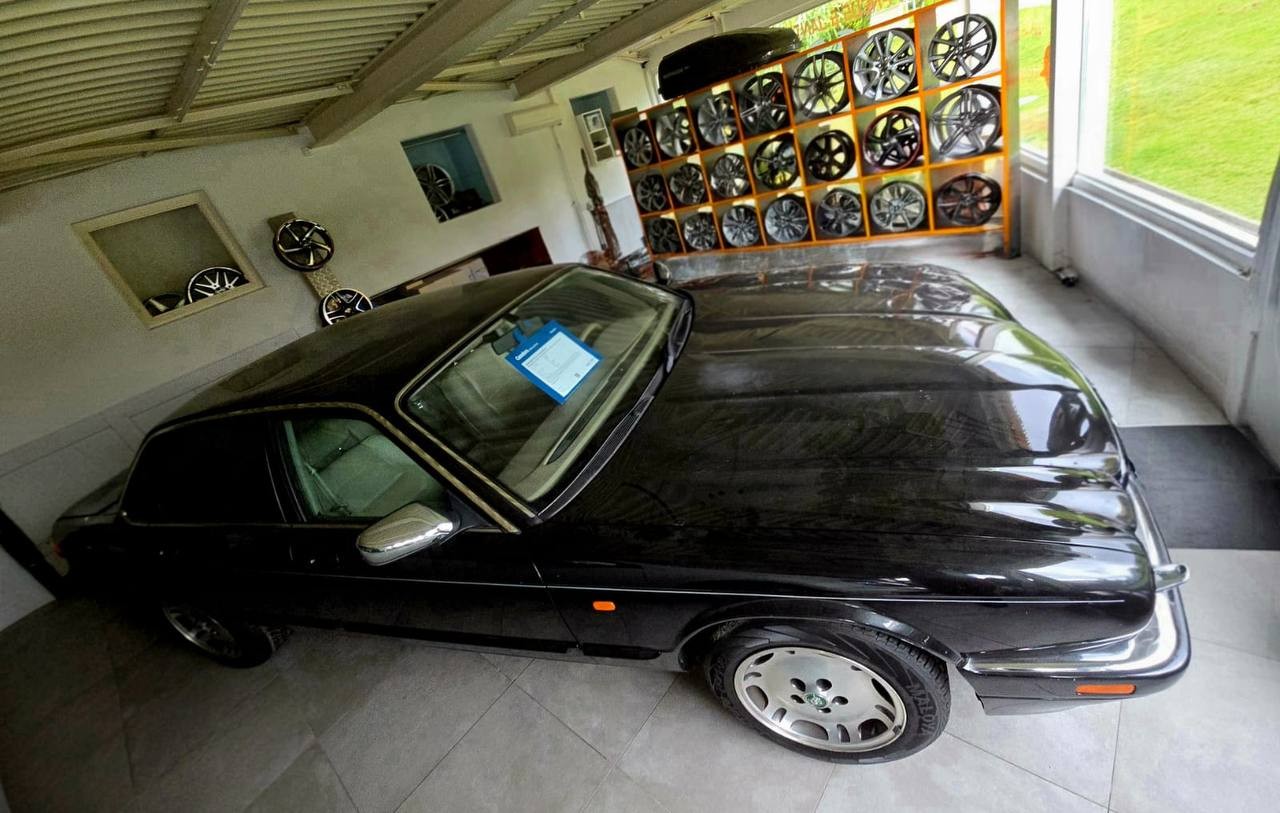 JAGUAR XJ 3.2 Executive-image-2