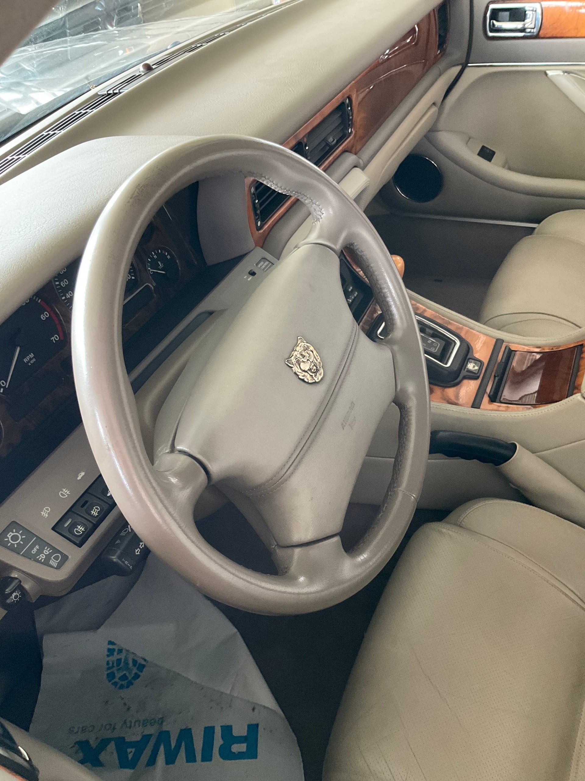 JAGUAR XJ 3.2 Executive-image-7