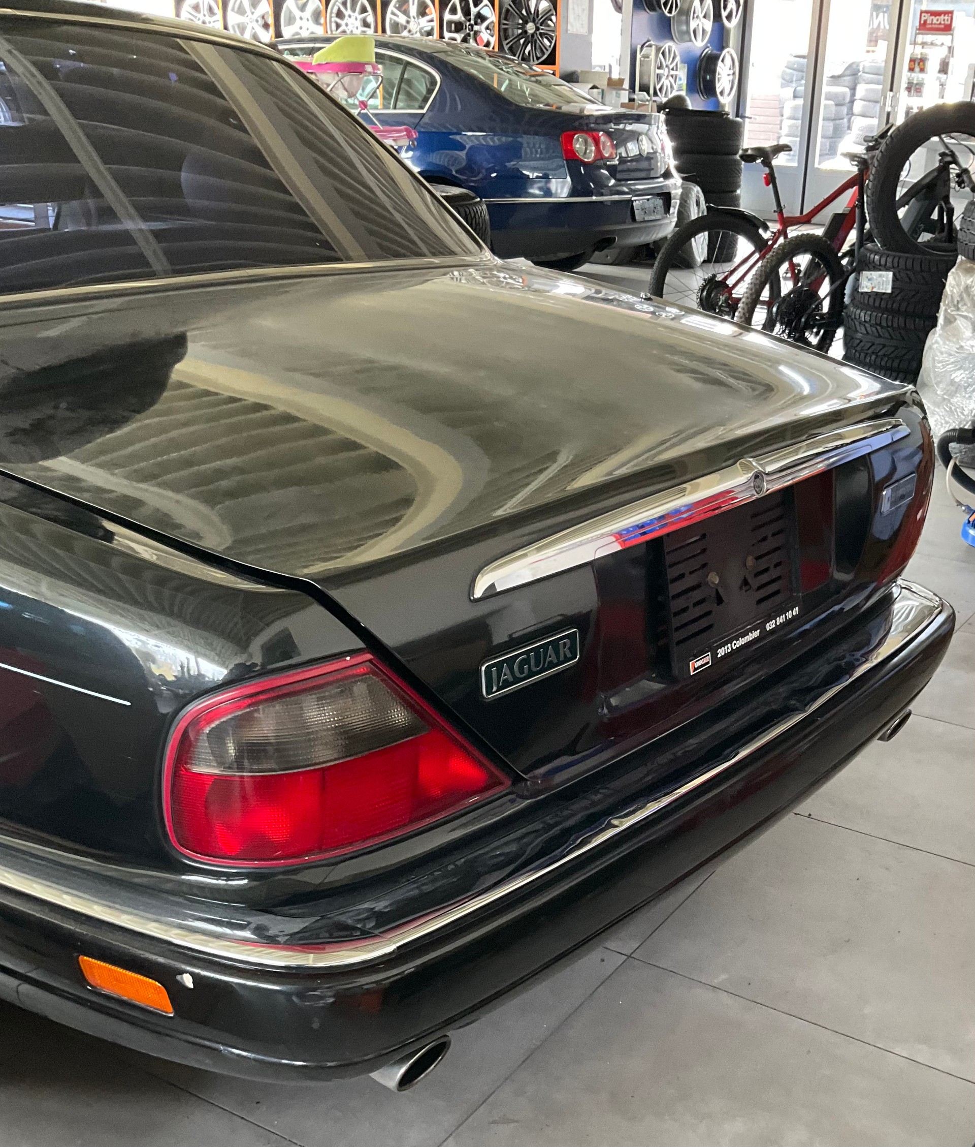 JAGUAR XJ 3.2 Executive-image-1