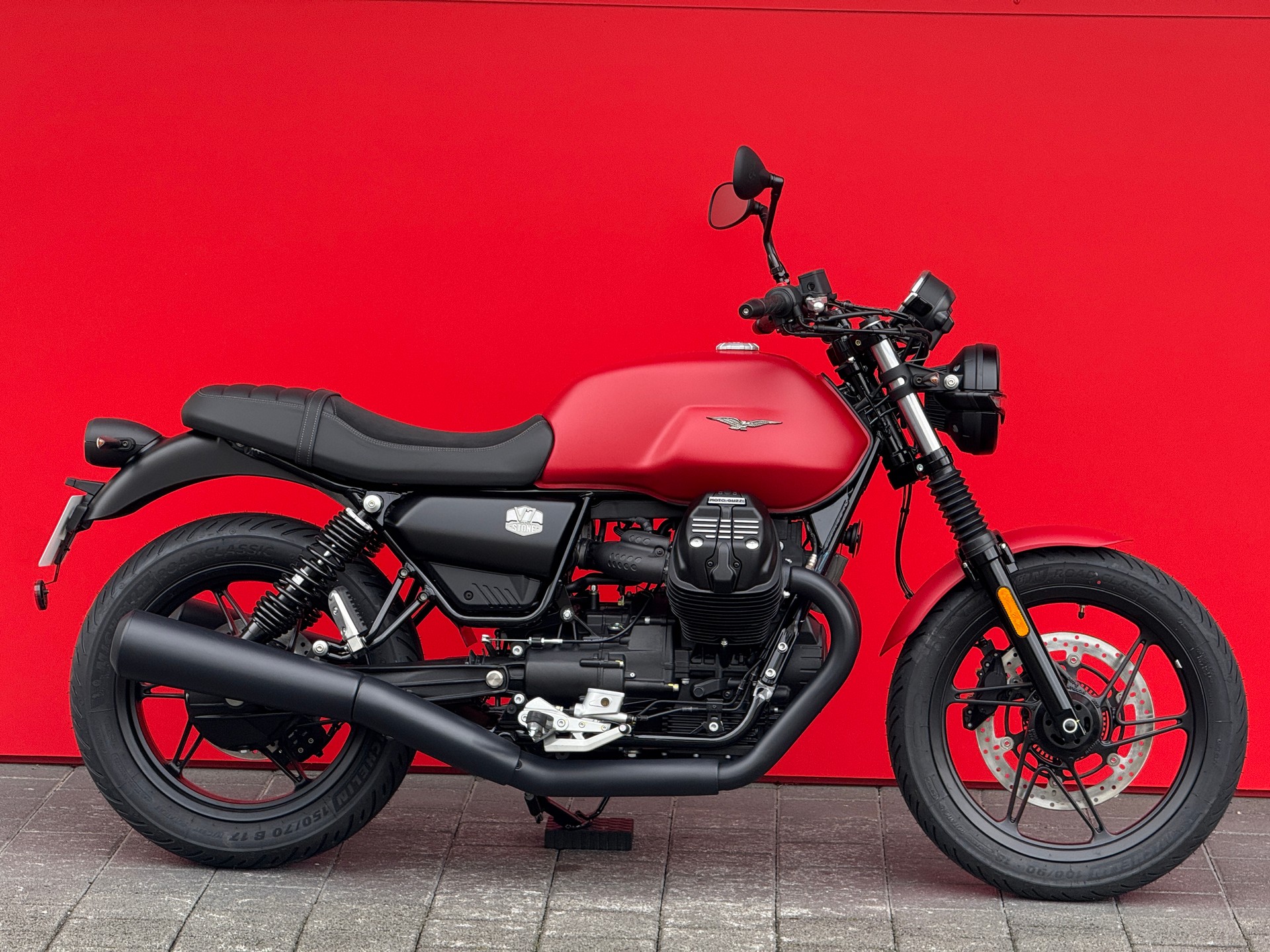 MOTO GUZZI V7 IV 850 Stone-image-0