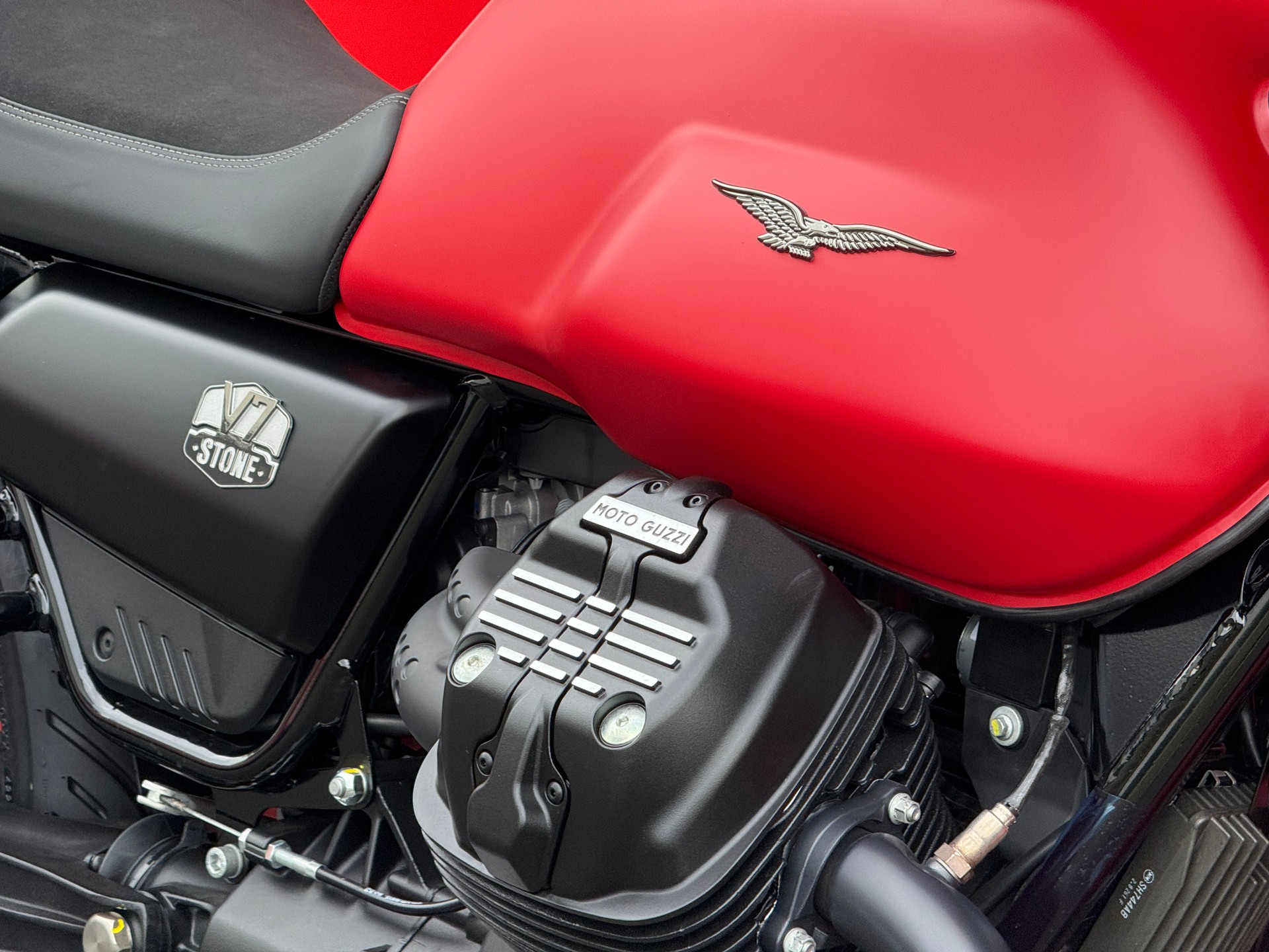 MOTO GUZZI V7 IV 850 Stone-image-4