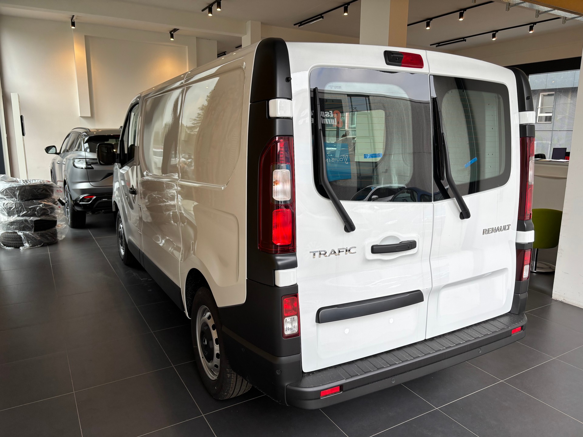 RENAULT Trafic 2.0 Blue dCi 130 Advance L1H1 EN-image-6