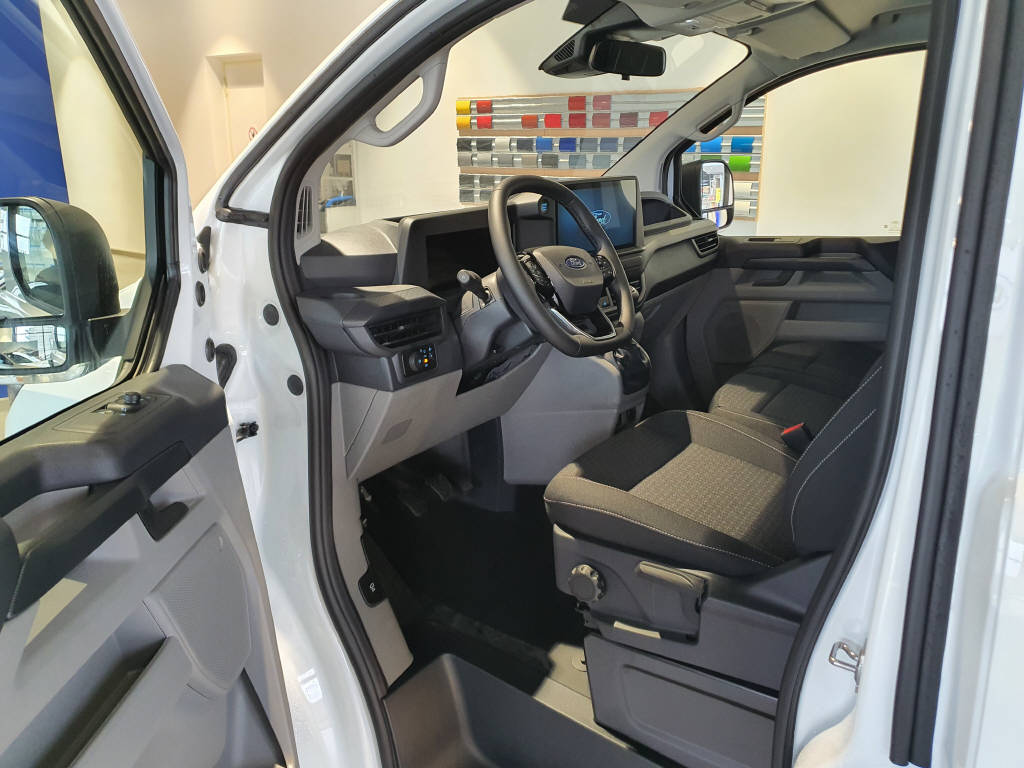FORD Transit Custom Van 280 L1 2.0 EcoBlue 136 Trend-image-7