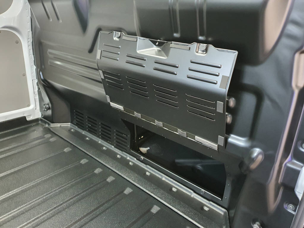 FORD Transit Custom Van 280 L1 2.0 EcoBlue 136 Trend-image-12
