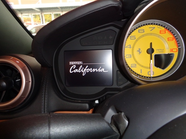 FERRARI California 4.3 V8-image-5