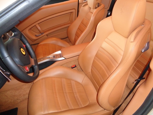 FERRARI California 4.3 V8-image-4