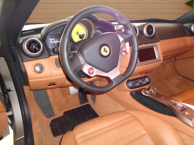 FERRARI California 4.3 V8-image-6