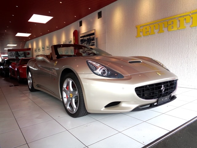 FERRARI California 4.3 V8-image-14