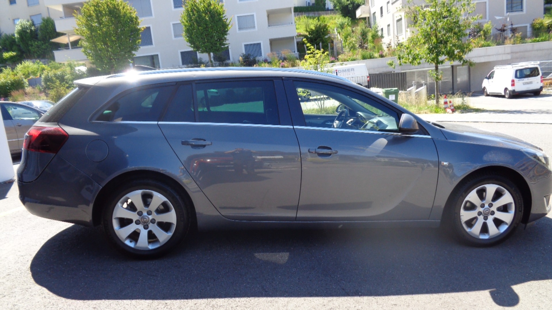 OPEL Insignia Sports Tourer 1.6 CDTI Edition Automatic-image-6