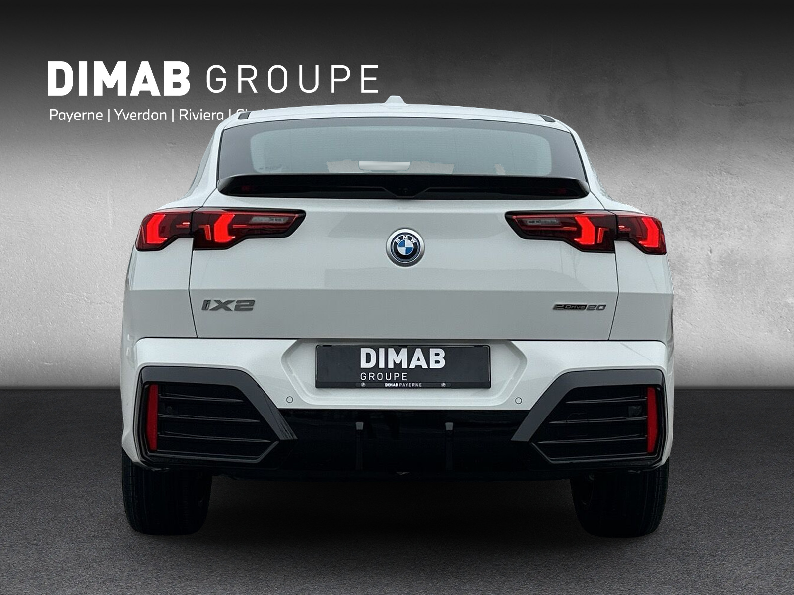 BMW iX2 eDrive 20 M Sport **Action de leasing à 0.9%**-showroom-element-3