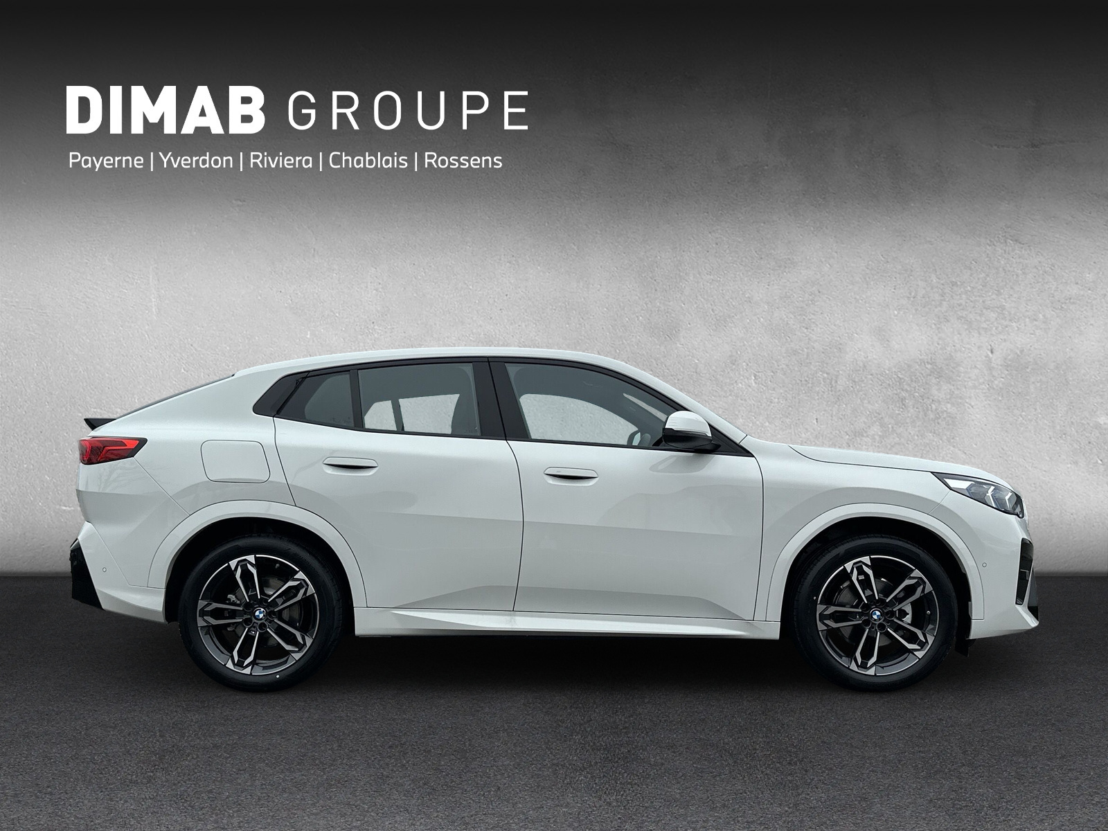 BMW iX2 eDrive 20 M Sport **Action de leasing à 0.9%**-image-5