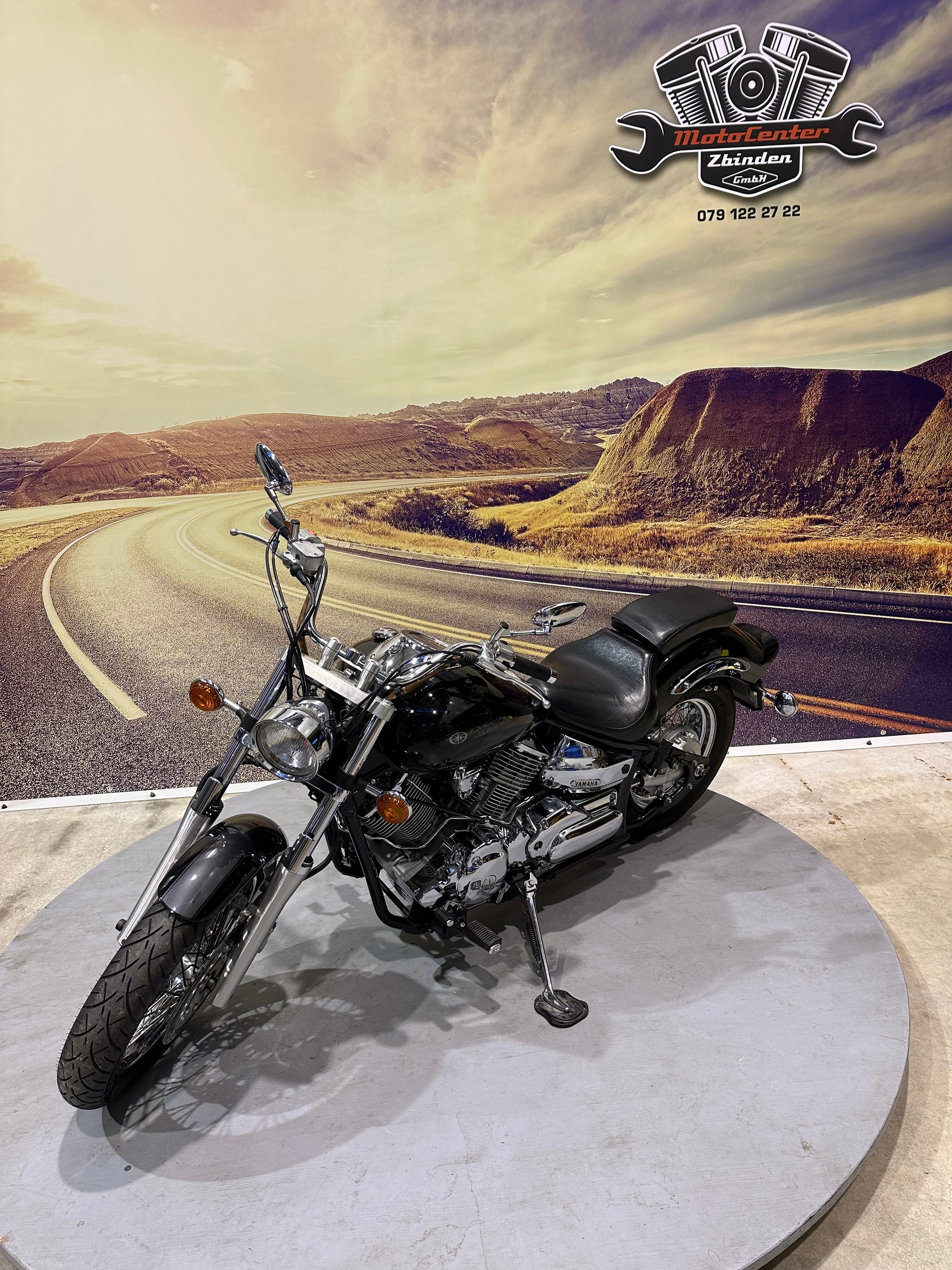 YAMAHA XVS 1100 Drag Star-image-1