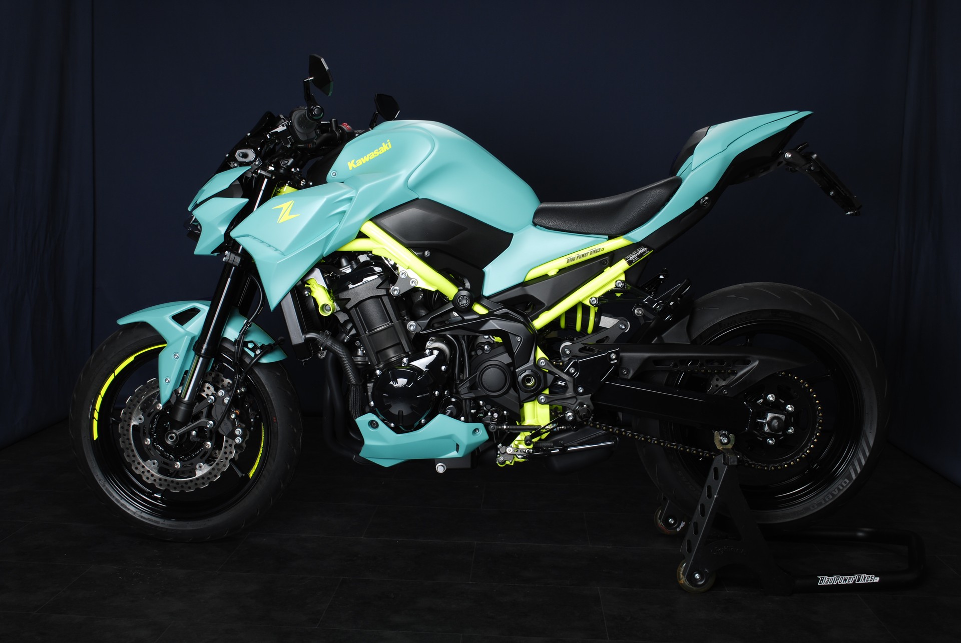 KAWASAKI Z 900 (70kW) MY21 - Komplettumbau-image-11