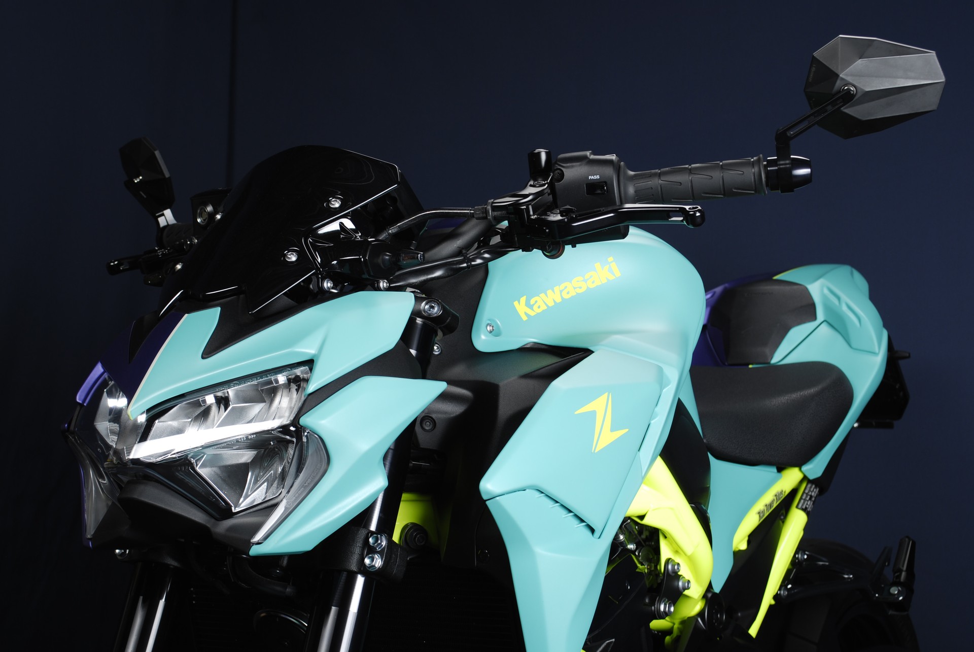 KAWASAKI Z 900 (70kW) MY21 - Komplettumbau-image-10