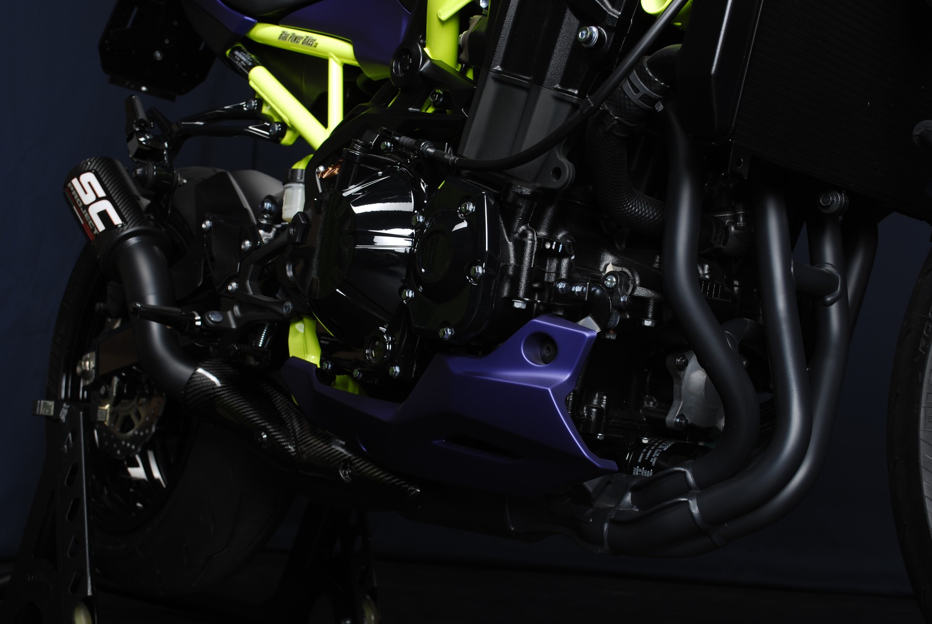 KAWASAKI Z 900 (70kW) MY21 - Komplettumbau-image-7