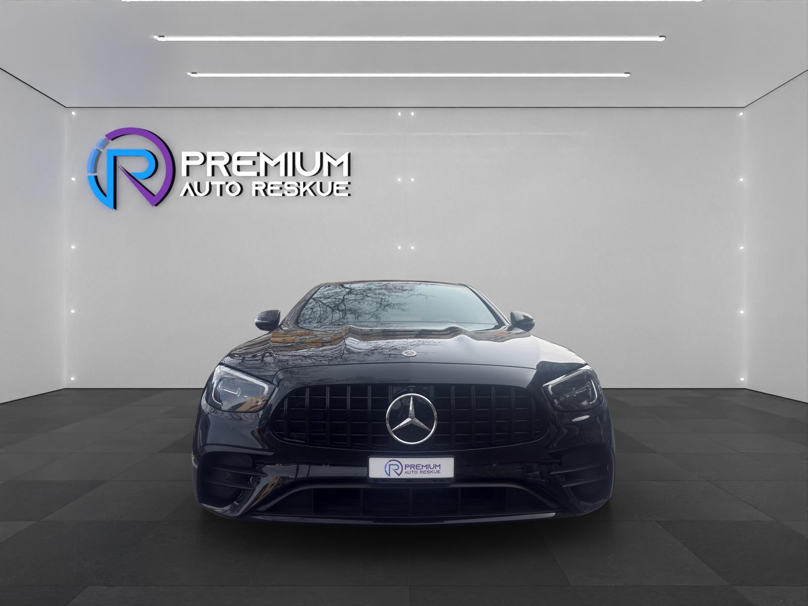 MERCEDES-BENZ E 300 e 4Matic AMG Line 9G-Tronic-showroom-element-1