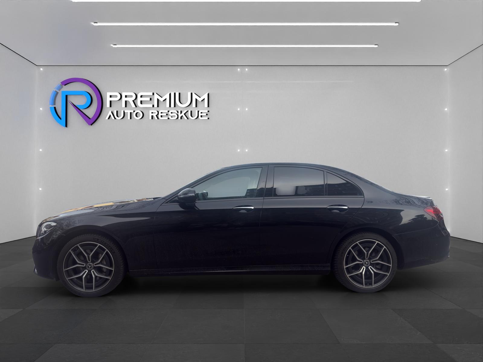 MERCEDES-BENZ E 300 e 4Matic AMG Line 9G-Tronic-showroom-element-2