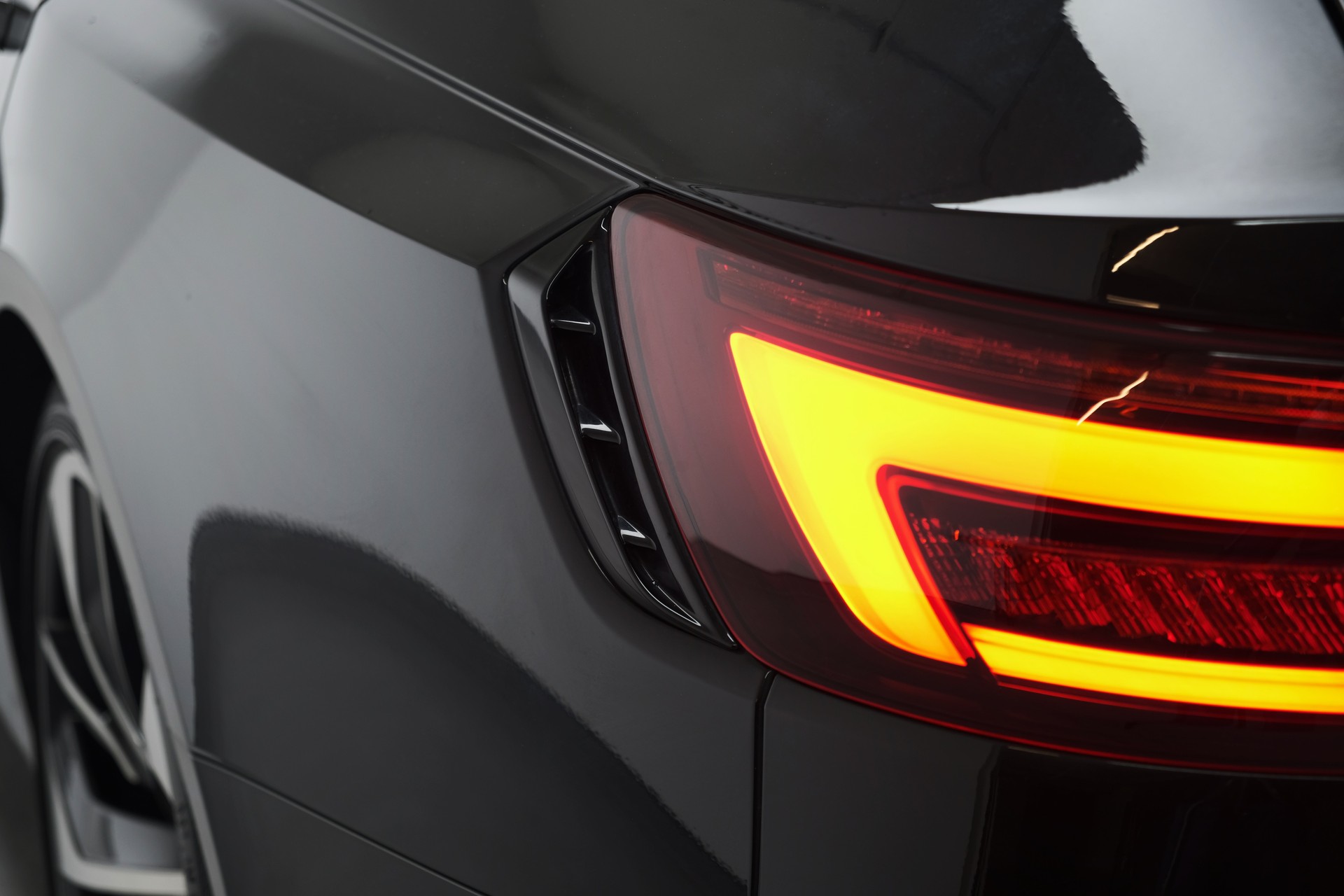 AUDI RS4 Avant 2.9 TFSI quattro tiptronic-image-9