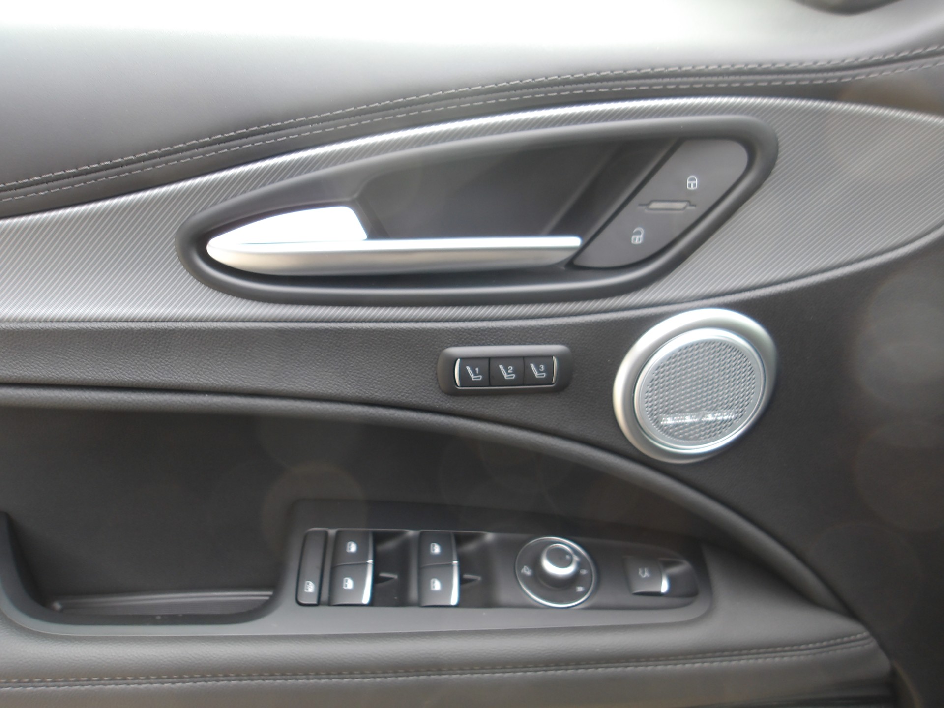 ALFA ROMEO Stelvio 2.0 Veloce Q4 AT8-image-11