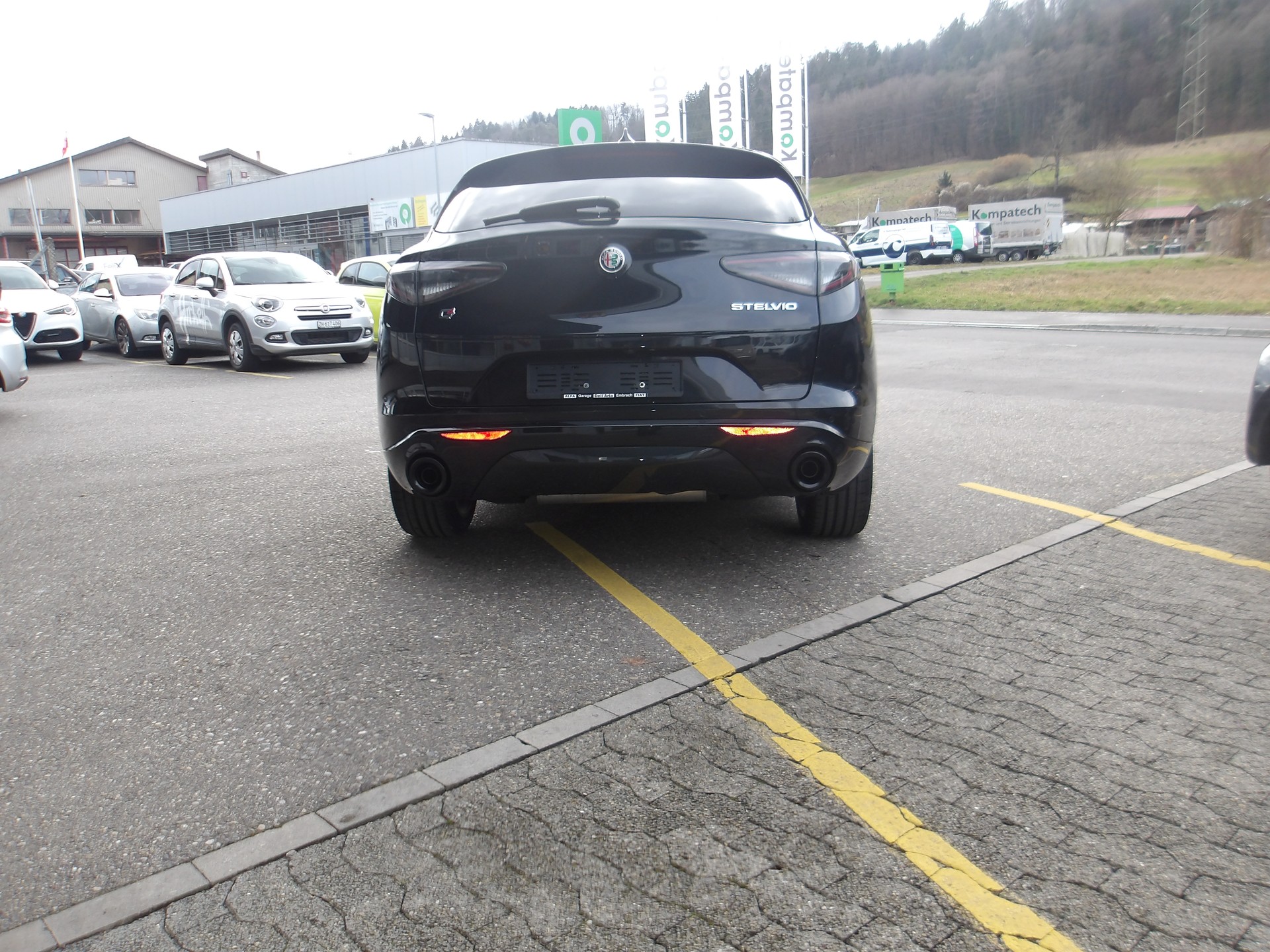 ALFA ROMEO Stelvio 2.0 Veloce Q4 AT8-image-3