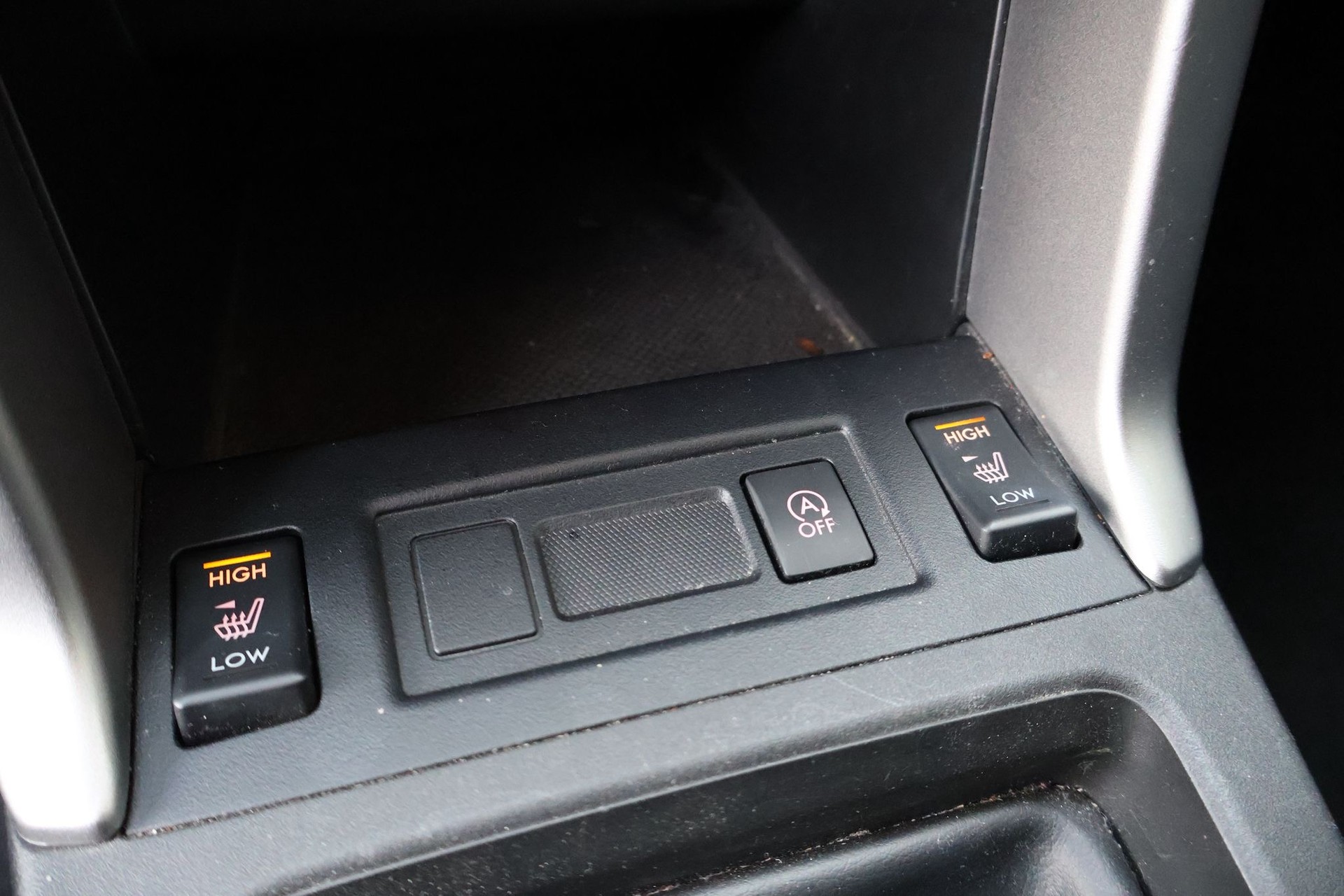 SUBARU Forester 2.0i Swiss-image-11
