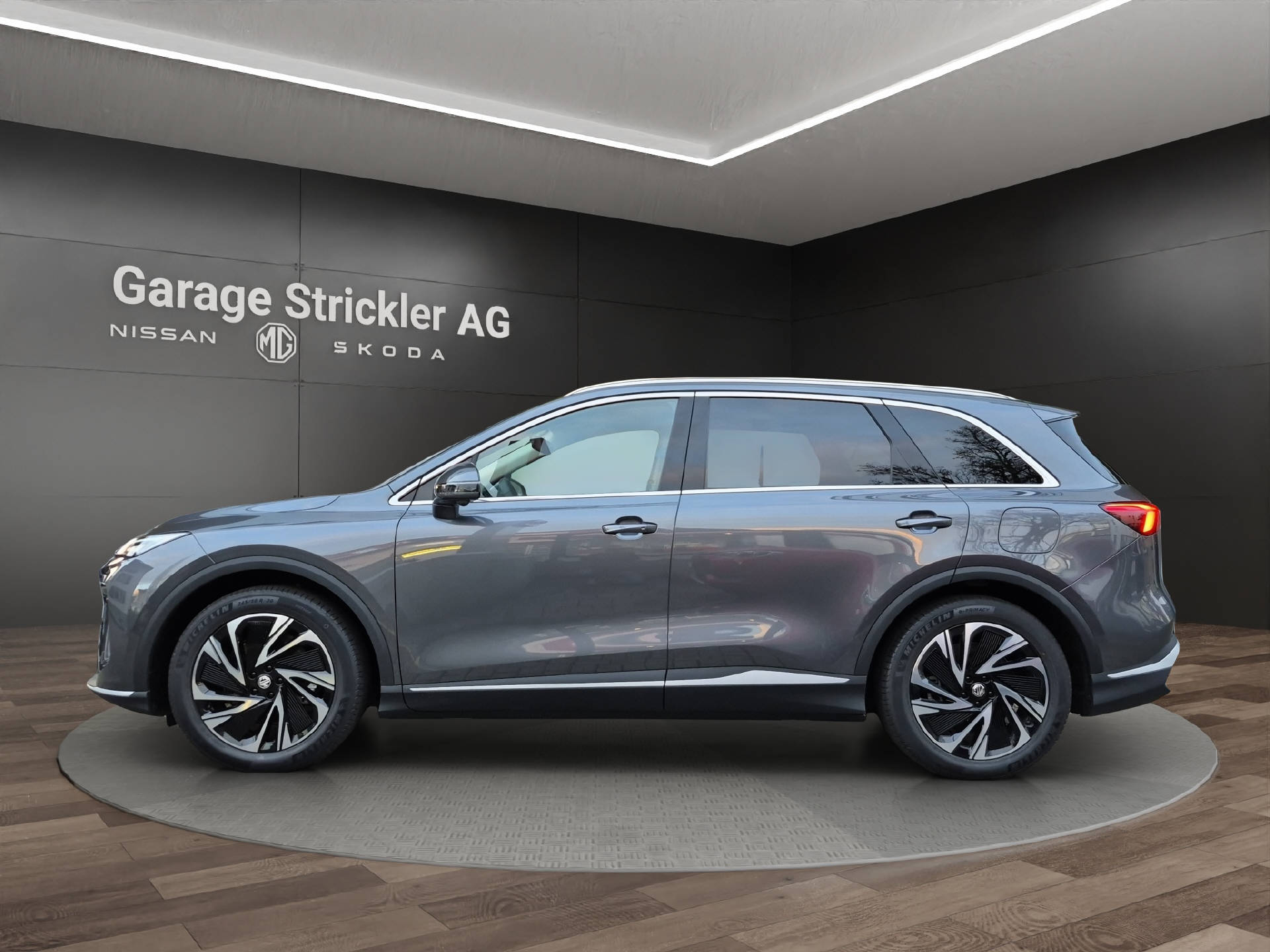 MG S6 EV 77 kWh Luxury 4WD-showroom-element-1
