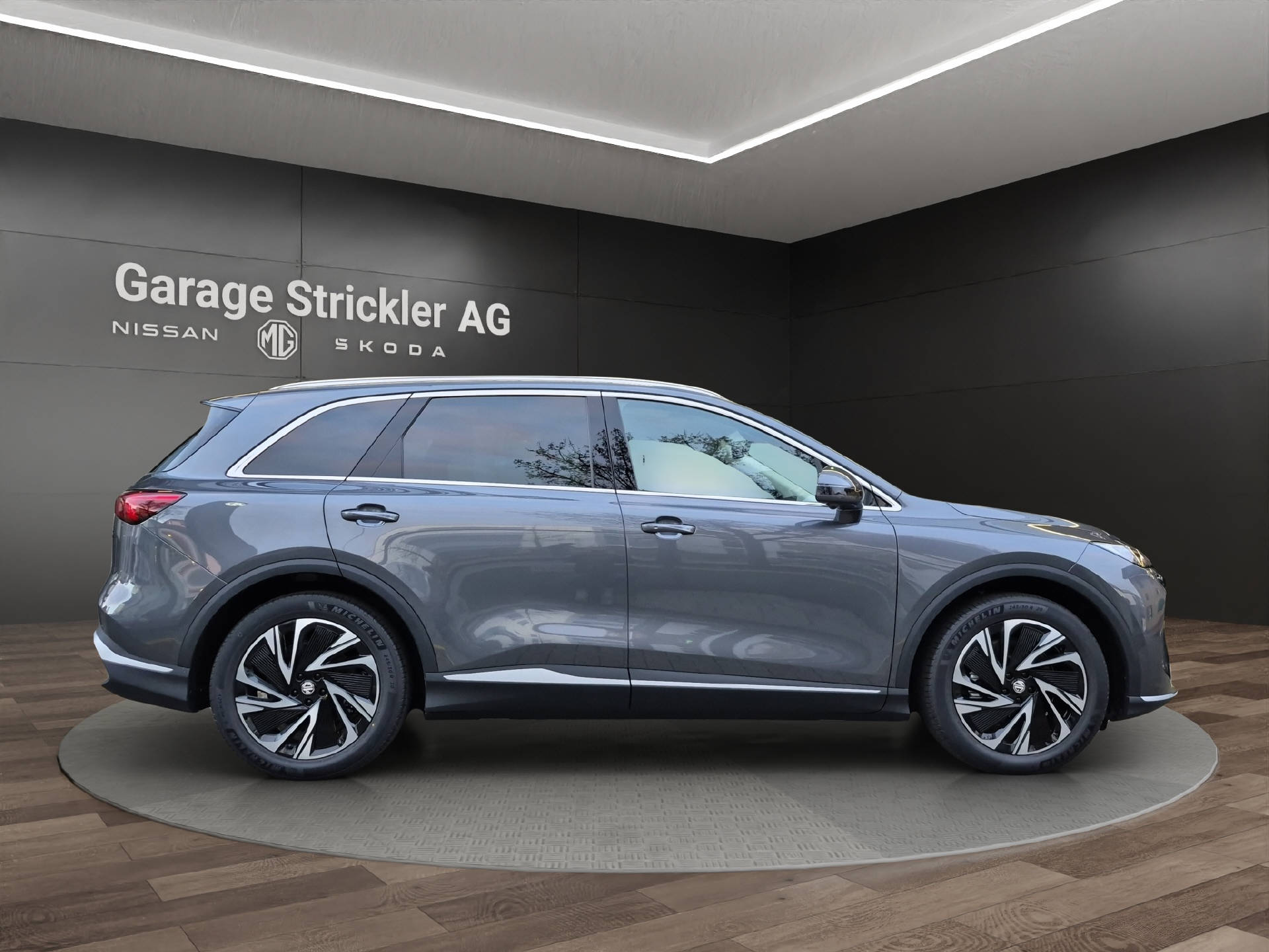 MG S6 EV 77 kWh Luxury 4WD-image-5