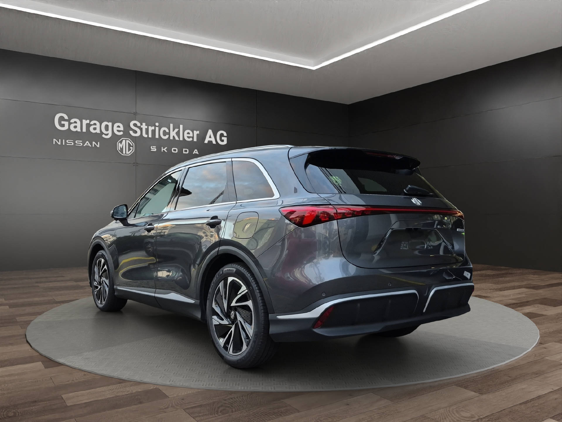 MG S6 EV 77 kWh Luxury 4WD-showroom-element-2