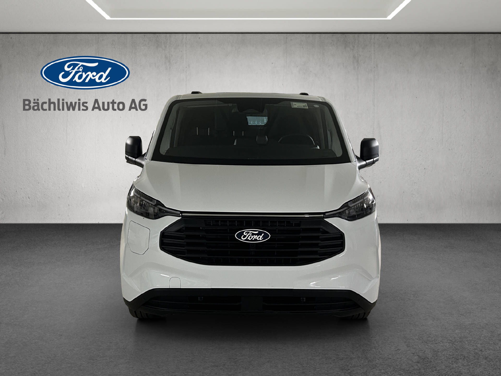 FORD Transit Custom Van 320 L2 2.5 Duratec 233 Trend PHEV-image-7