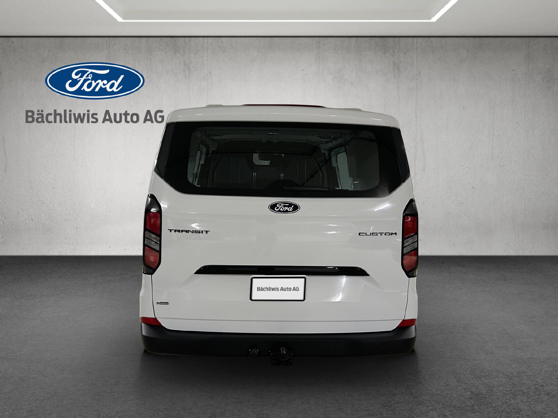 FORD Transit Custom Van 320 L2 2.5 Duratec 233 Trend PHEV-showroom-element-3