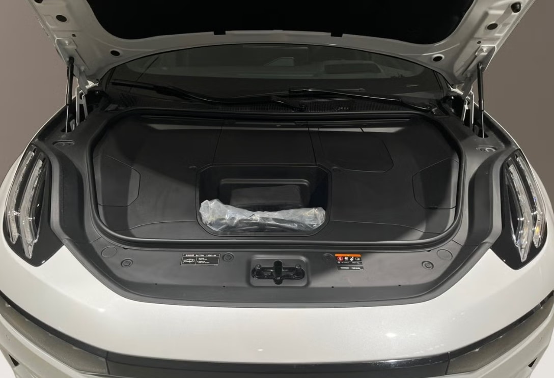 ZEEKR 001 96kWh Privilege AWD-image-5
