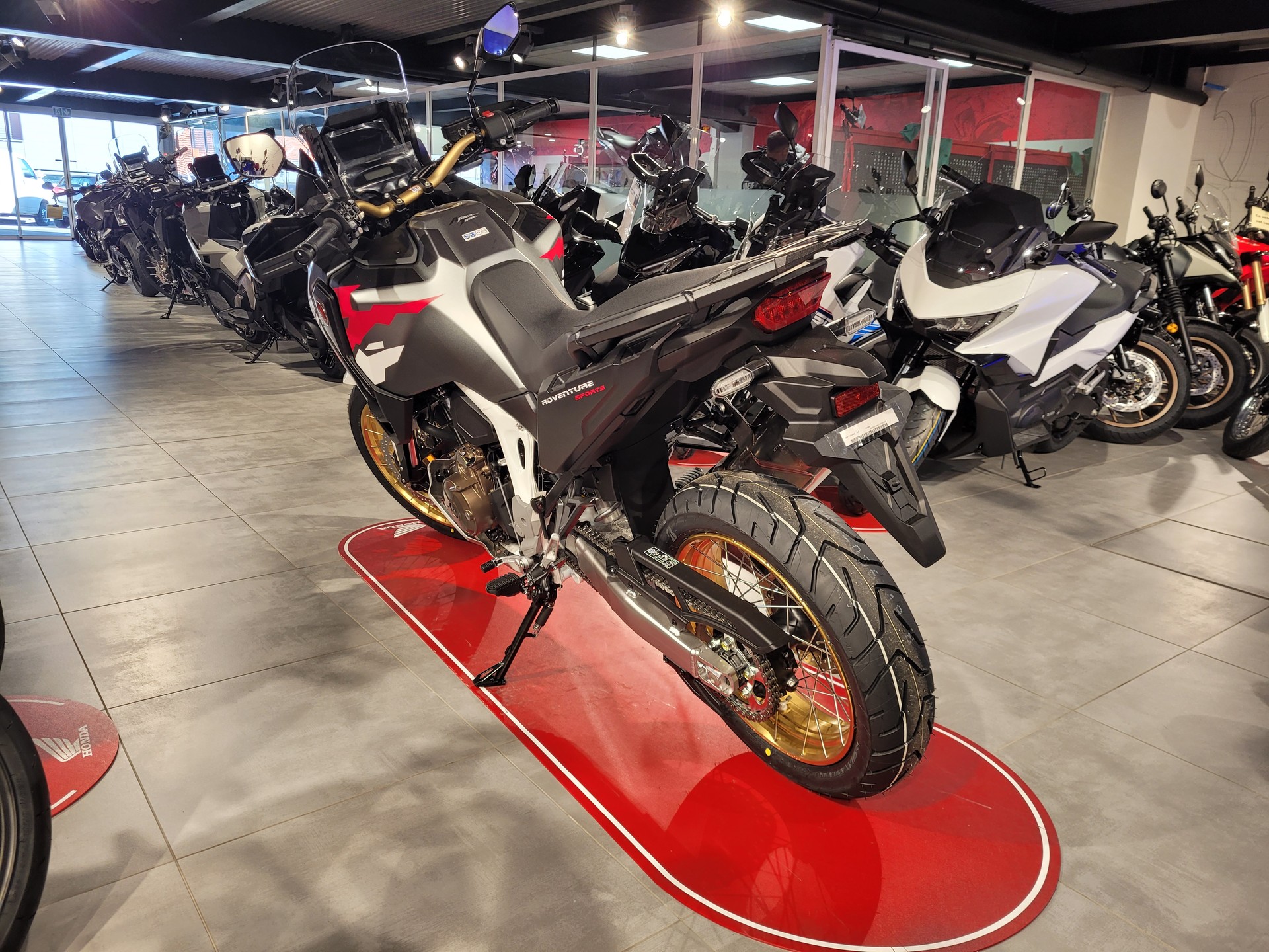 HONDA CRF 1100 Africa Twin Adventure Sports-image-3