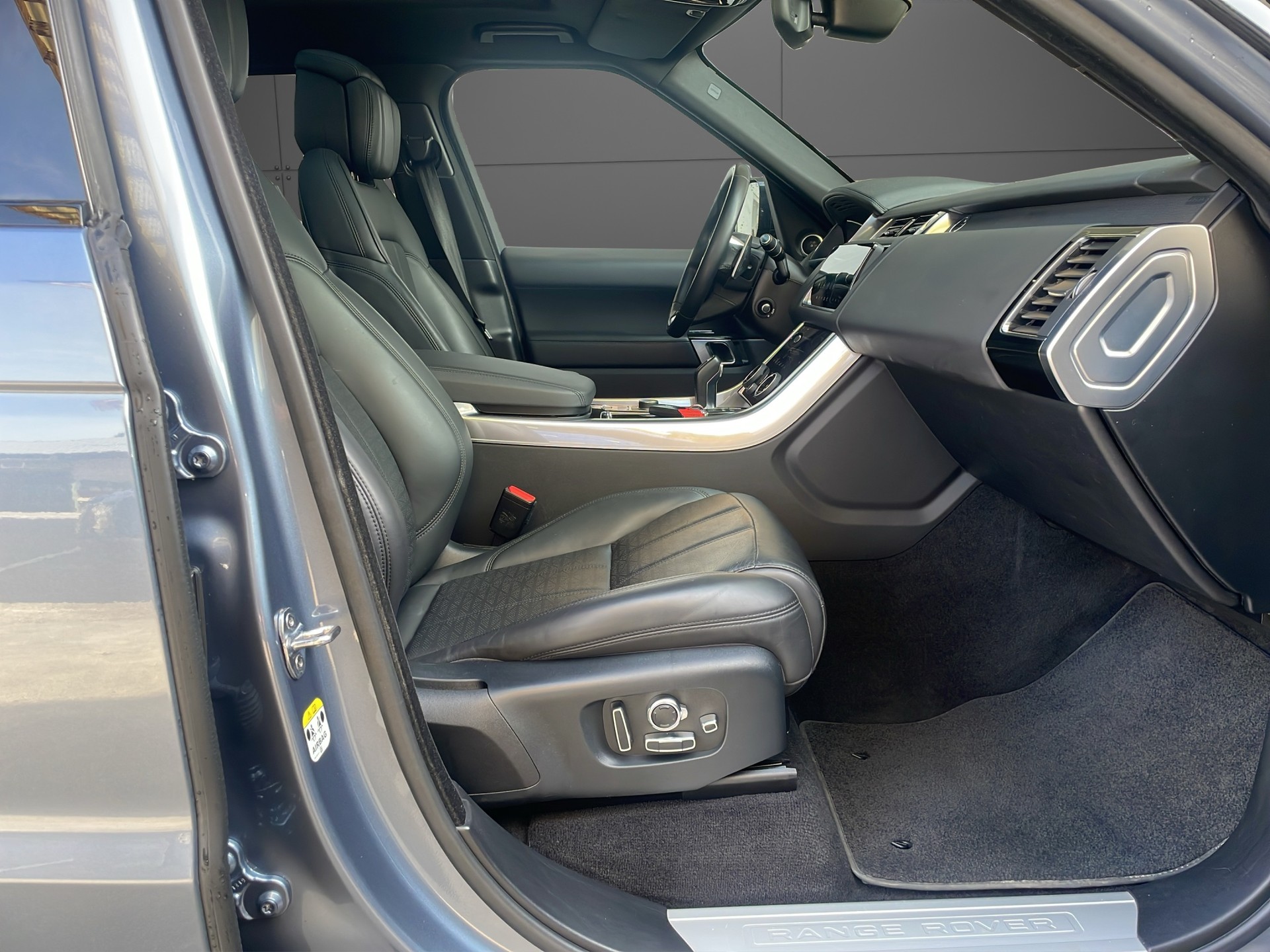LAND ROVER Range Rover Sport 3.0 SDV6 HSE Dynamic Automatic-image-14