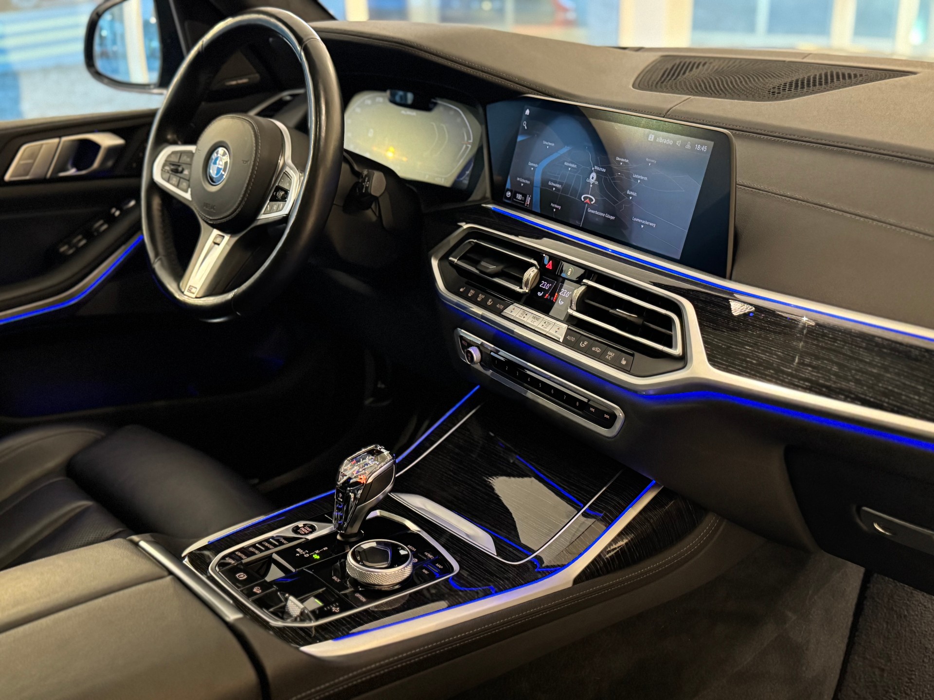 BMW X7 xDrive 48V 40d M Sport PRO Steptronic*6 Plätzer*-image-16