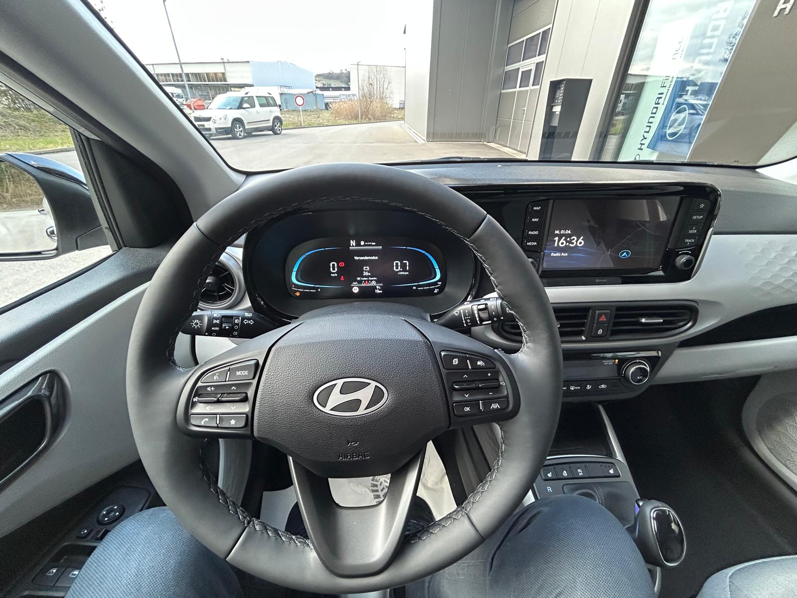 HYUNDAI i10 1.2 Vertex Aut.-image-12