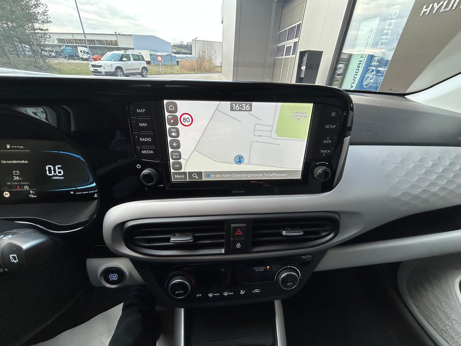 HYUNDAI i10 1.2 Vertex Aut.-image-10