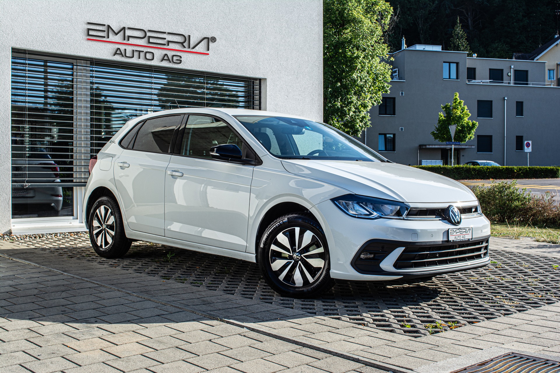 VW Polo 1.0 TSI Life DSG-showroom-element-1
