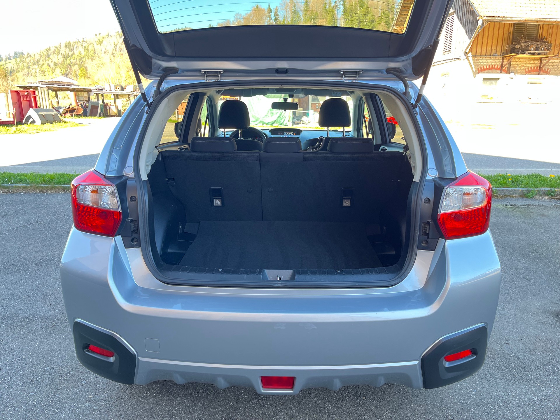 SUBARU XV 2.0 Swiss Two AWD CVT / Frisch ab MFK & Service-image-6