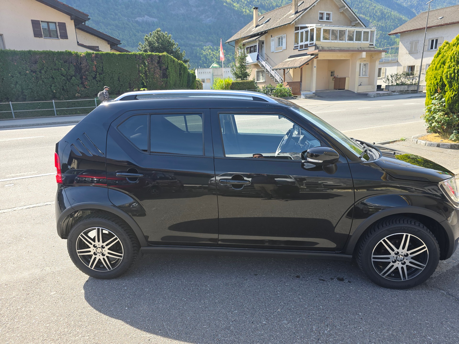 SUZUKI Ignis 1.2i Compact Top Hybrid 4x4-showroom-element-2